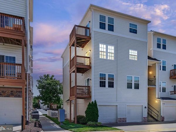 24620 BYRNE MEADOW SQUARE, Unit 300, ALDIE, VA 20105