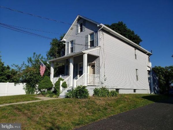 20 W BROWNING ROAD , BELLMAWR, NJ 08031