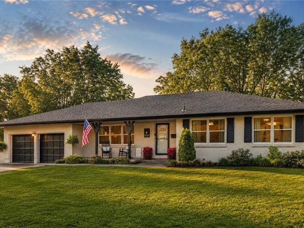 6107 Harvard Avenue, Raytown, MO 64133
