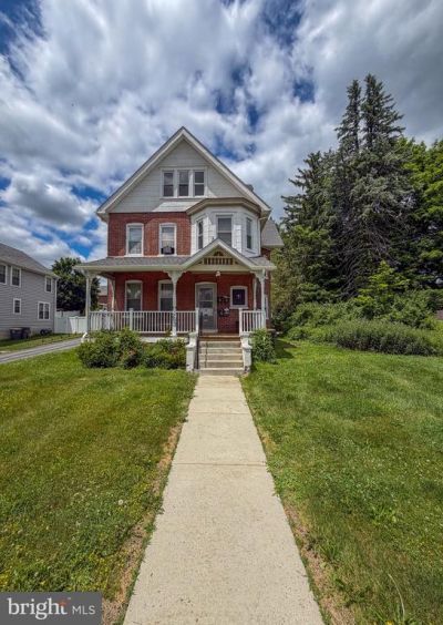 253 W Lancaster Avenue, Downingtown, PA 19335 Main Photo