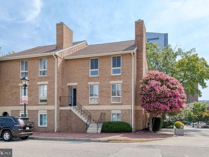 425 S Sharp Street, Unit R 15, Baltimore, MD 21201 Main Photo