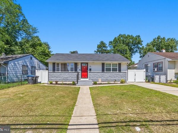50 W PARK AVENUE , LINDENWOLD, NJ 08021