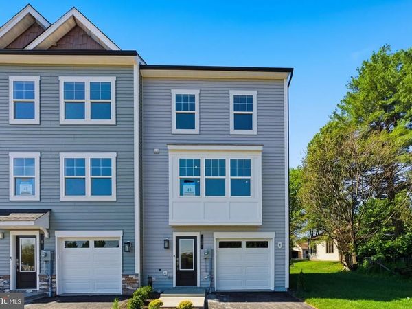 10 MAGNOLIA COURT , GETTYSBURG, PA 17325