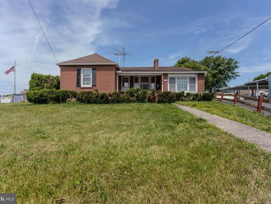 106 Berlin Road, New Oxford, PA 17350 Main Photo
