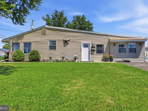 68 BUTTERNUT ROAD, LEVITTOWN, PA 19057