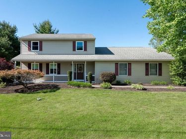 1858 W LISBURN ROAD, CARLISLE, PA 17015