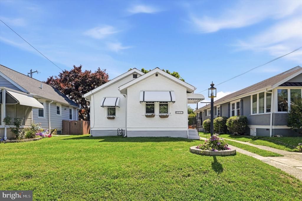 103 W Forrestview Road, Brookhaven, PA 19015 Main Photo