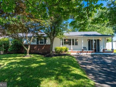 23 MAPLE AVENUE, HATBORO, PA 19040