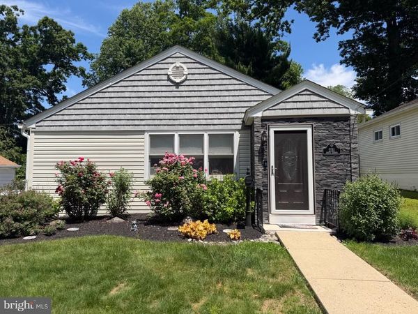 2131 CURTIS AVENUE , ABINGTON, PA 19001