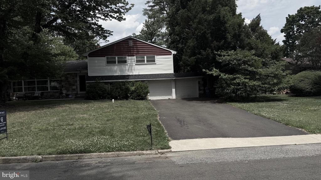 1105 ROCK CREEK DRIVE, WYNCOTE, PA 19095