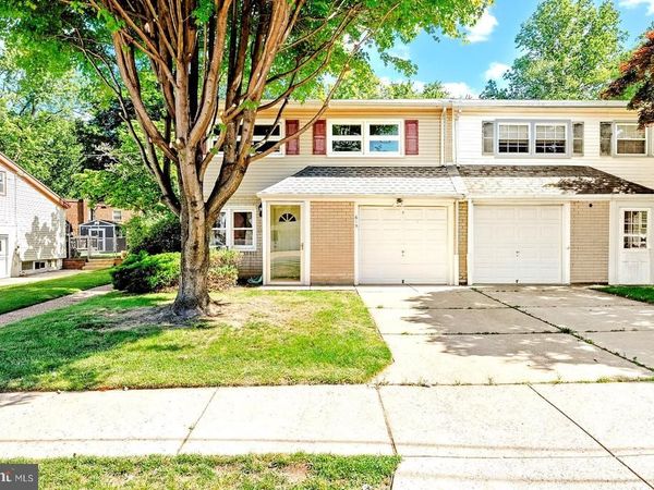 615 ARTWOOD DRIVE , PHILADELPHIA, PA 19115