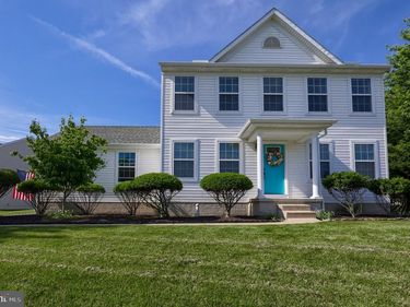 100 SURREY LANE , YORK, PA 17402