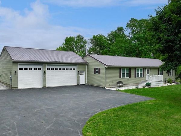1025 WHITE OAK ROAD, WINDSOR, PA 17366
