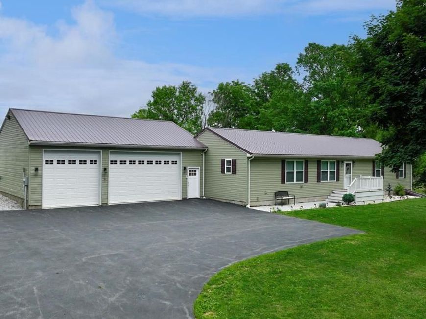 1025 White Oak Road, Windsor, PA 17366 Main Photo