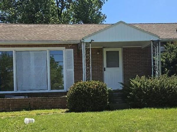1824 CHURCH ROAD , YORK, PA 17408