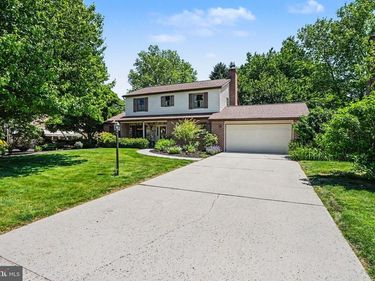 1204 FLEETWOOD DRIVE, CARLISLE, PA 17013