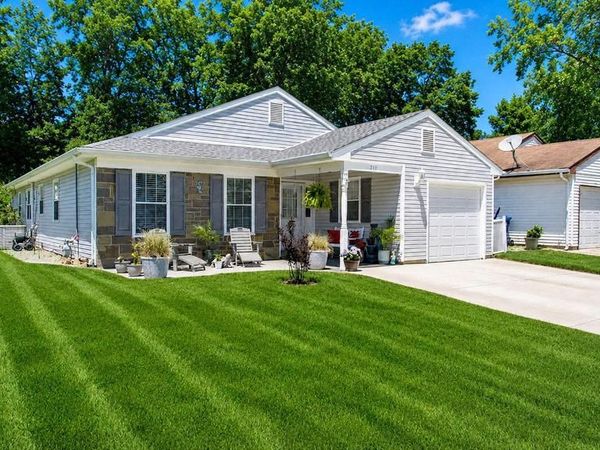 210 LEXINGTON DRIVE , TUCKERTON, NJ 08087