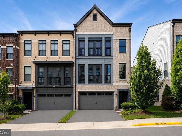 42297 CRAWFORD TERRACE, BRAMBLETON, VA 20148