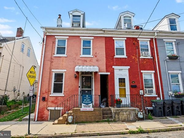 239 HALL STREET, PHOENIXVILLE, PA 19460