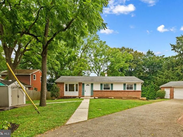 190 MAPLE AVENUE , BELMONT HILLS, PA 19004