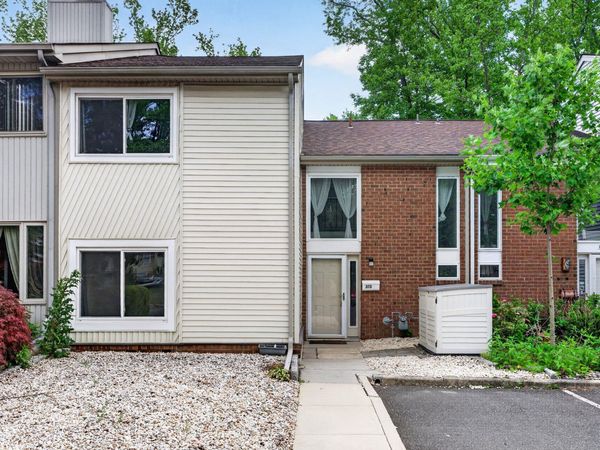 313 BARTON BOULEVARD , MARLTON, NJ 08053
