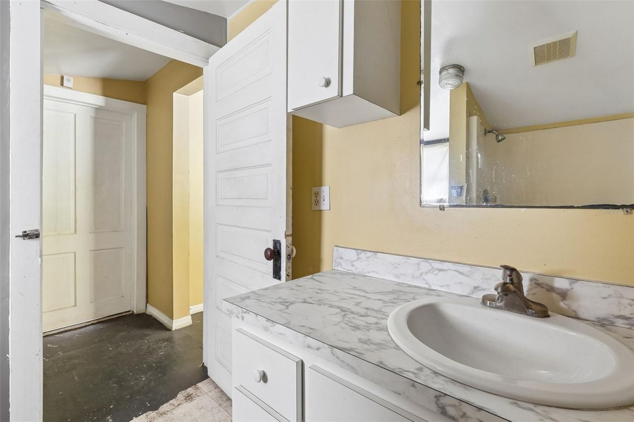 3701 E Warm Springs Ave, Coleman, FL 33521 Photo