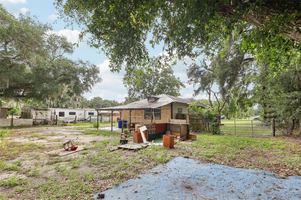 3701 E Warm Springs Ave, Coleman, FL 33521 Photo