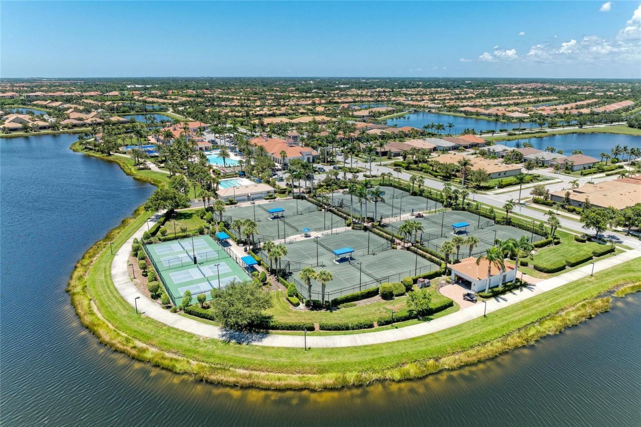 13825 Rinuccio Street, Venice, FL 34293 Photo