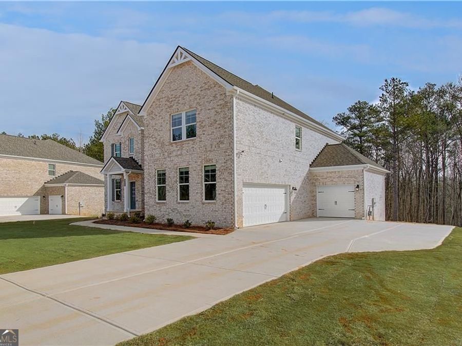 Property Image 4