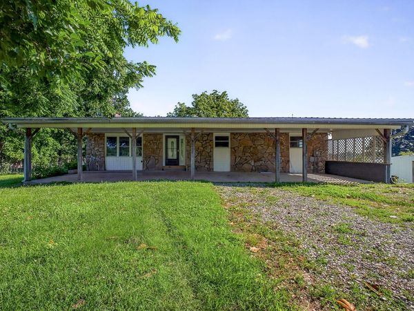 5267 E Green Hill Rd , Rock Island, TN 38581