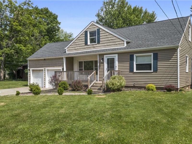 12958 W Pleasant Valley Road, Parma, OH 44130 Photo 2
