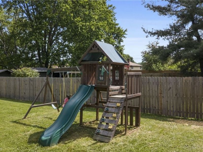 12958 W Pleasant Valley Road, Parma, OH 44130 Photo 38