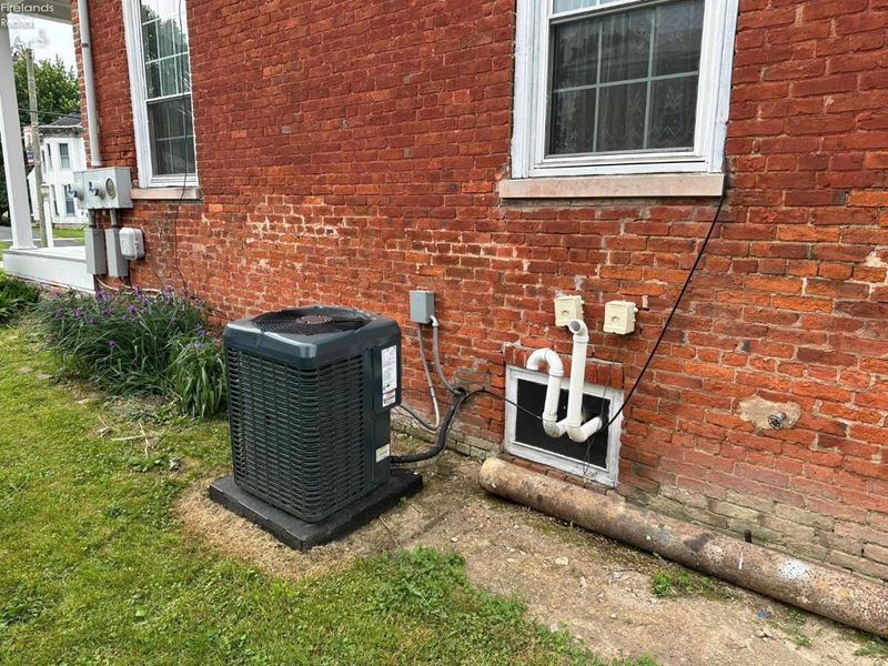 116 S Main Street, Attica, OH 44807 Photo 7