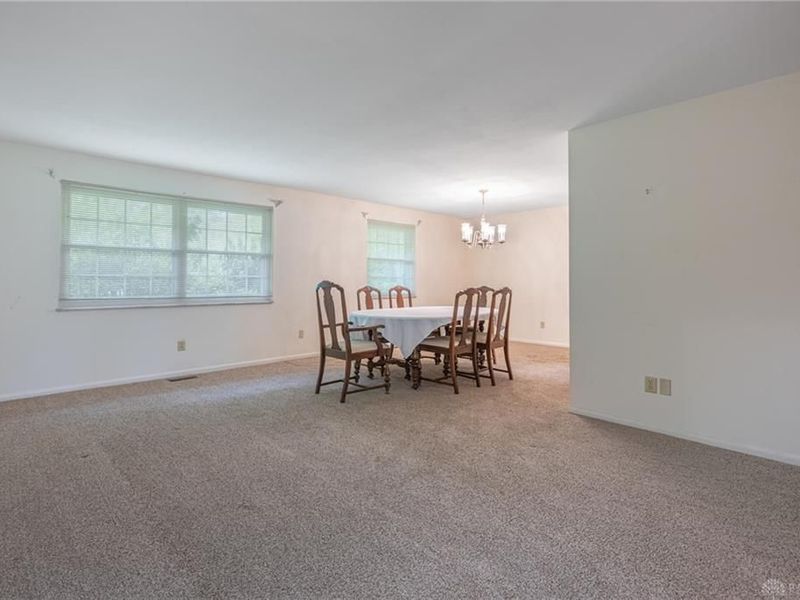 7715 John Elwood Drive, Centerville, OH 45459 Photo 2