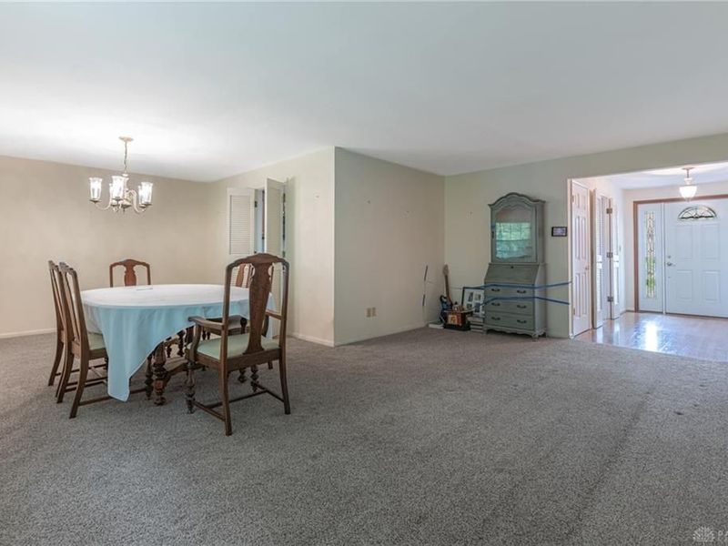 7715 John Elwood Drive, Centerville, OH 45459 Photo 2