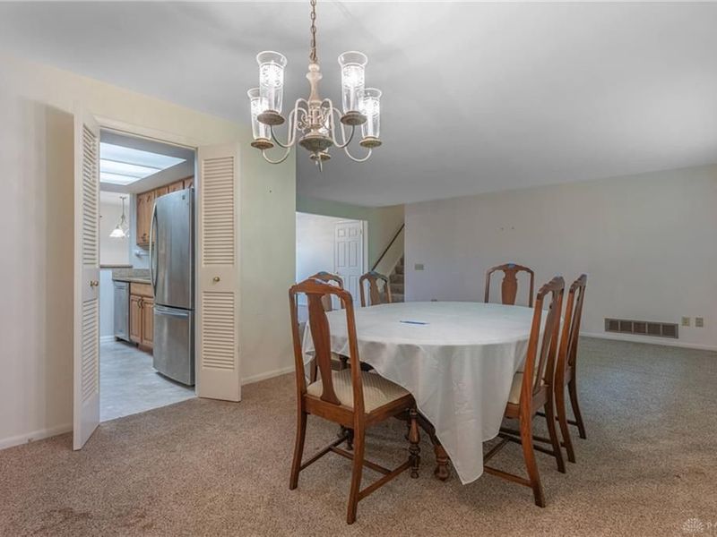 7715 John Elwood Drive, Centerville, OH 45459 Photo 4