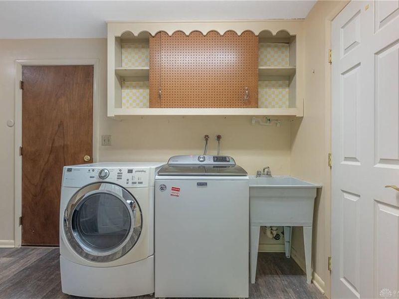 7715 John Elwood Drive, Centerville, OH 45459 Photo 9