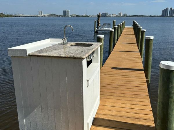 67 W North Shore Avenue, North Fort Myers, FL 33903