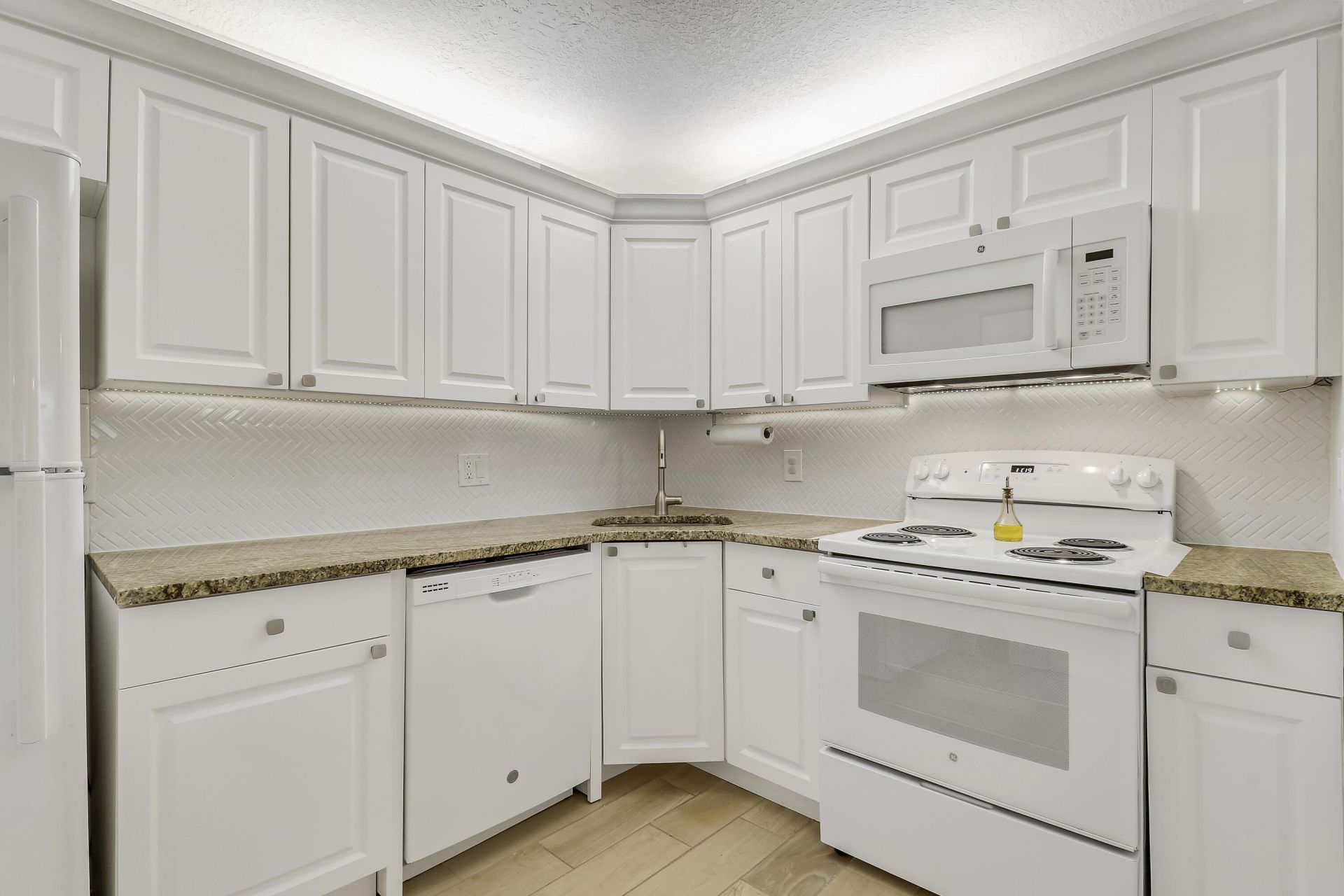 507 Shady Pine Way, Unit A1, Greenacres, FL 33415 Photo