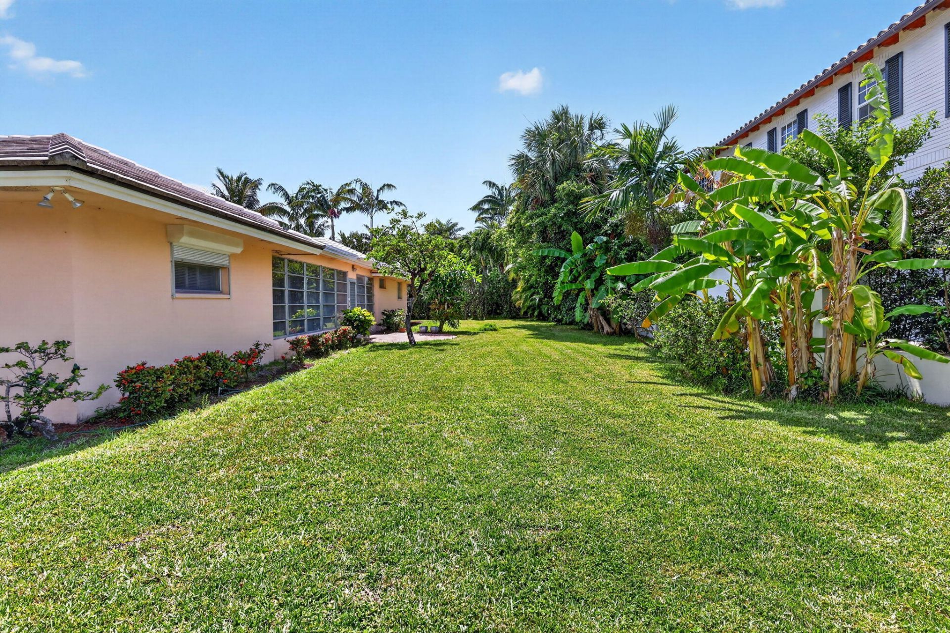 217 Plantation Road, Palm Beach, FL 33480 Photo
