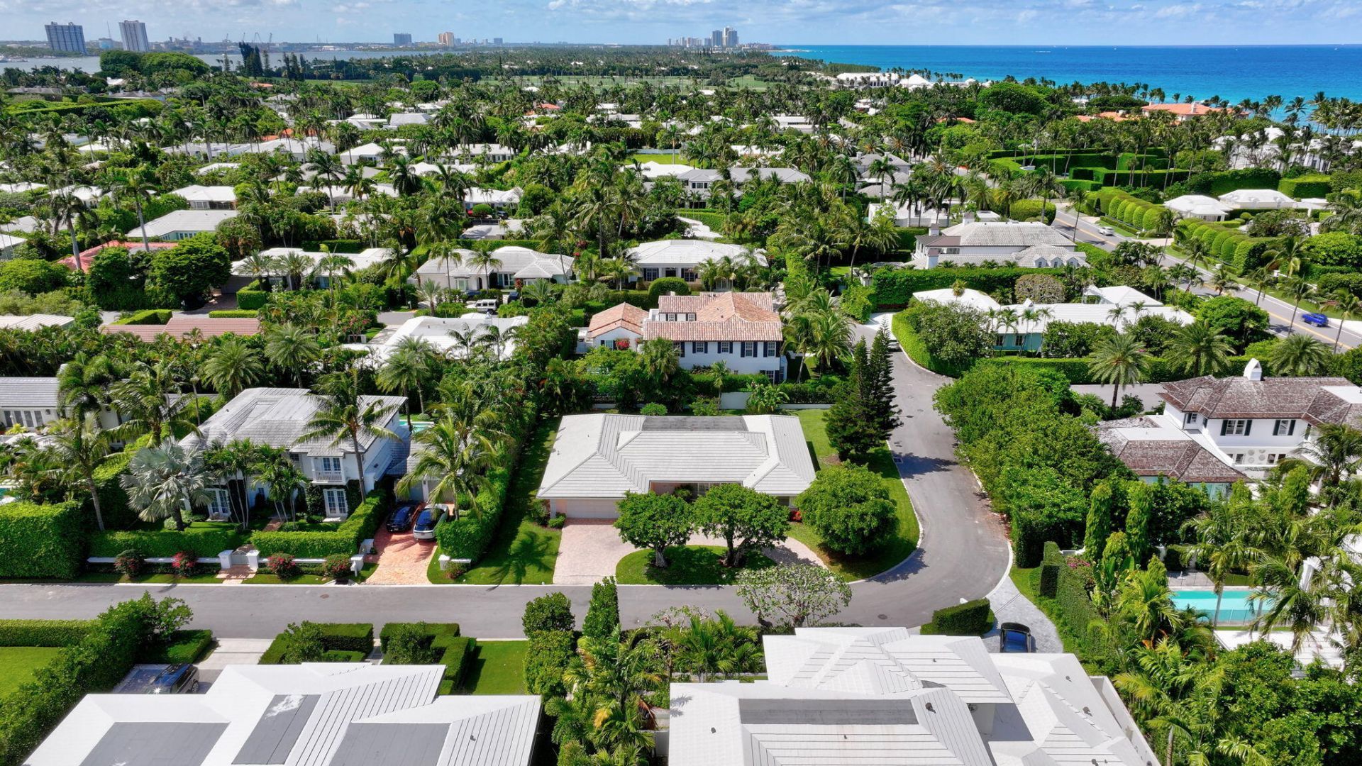 217 Plantation Road, Palm Beach, FL 33480 Photo