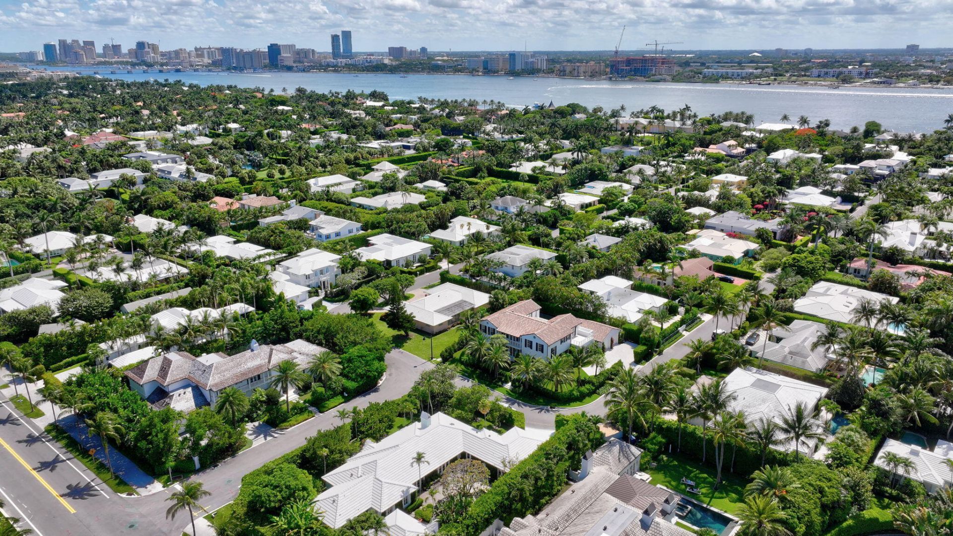 217 Plantation Road, Palm Beach, FL 33480 Photo