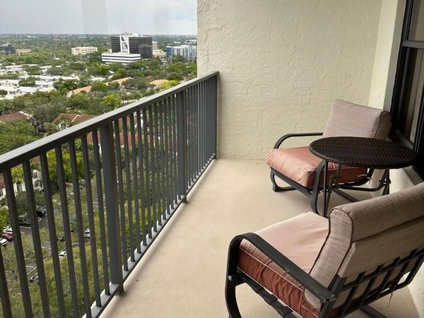 3200 N Port Royale Dr Drive N, Unit 2004, Fort Lauderdale, FL 33308