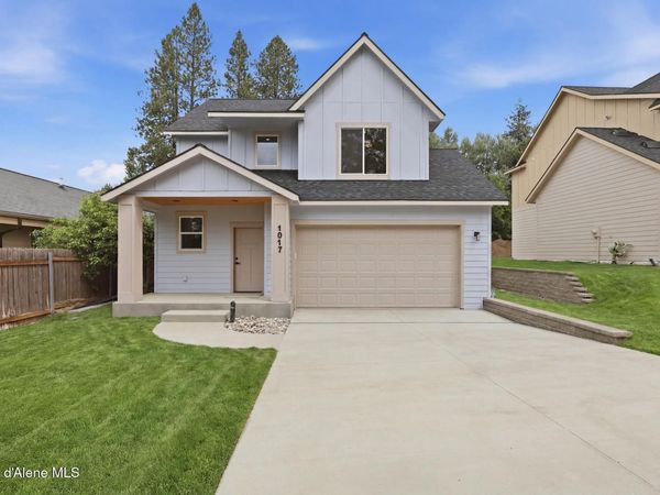 1017 W Lacrosse Ave , Coeur d'Alene, ID 83814