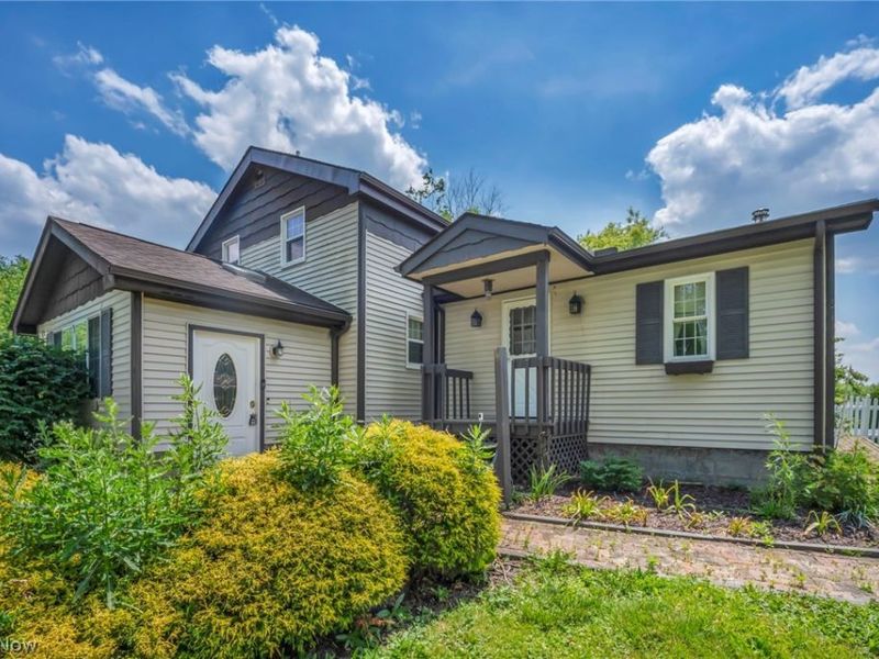 2948 Newton Falls, Newton Falls, OH 44444 Photo 1