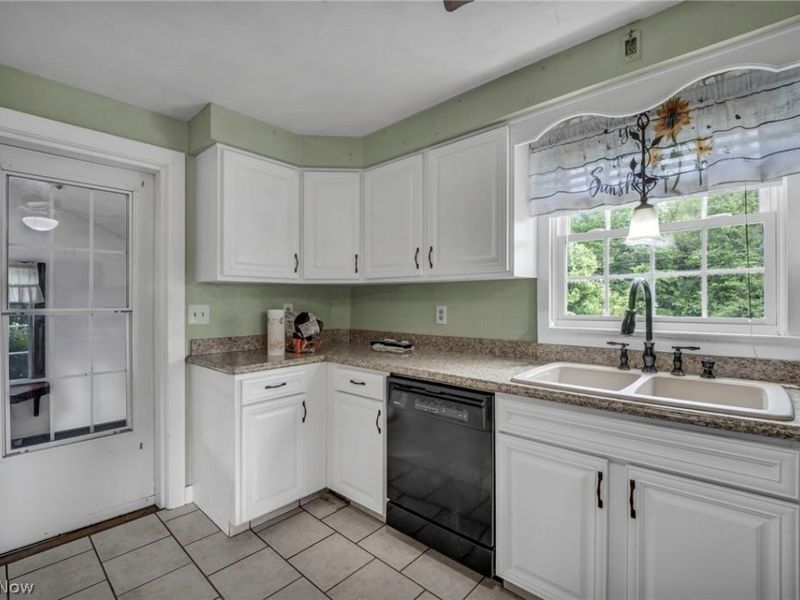 2948 Newton Falls, Newton Falls, OH 44444 Photo 9