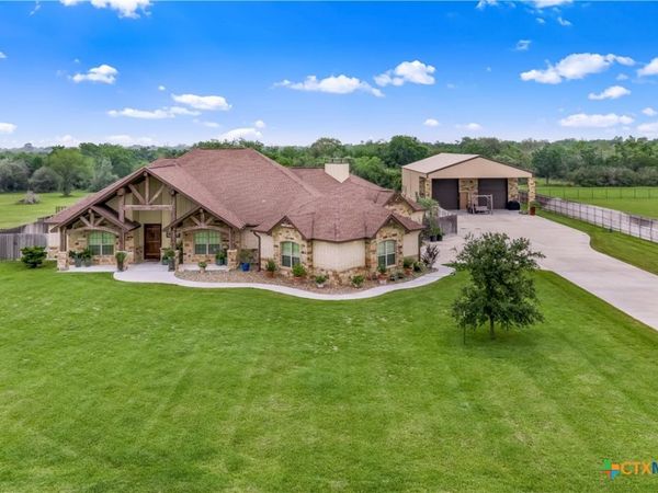 254 Sendera Loop , Victoria, TX 77904
