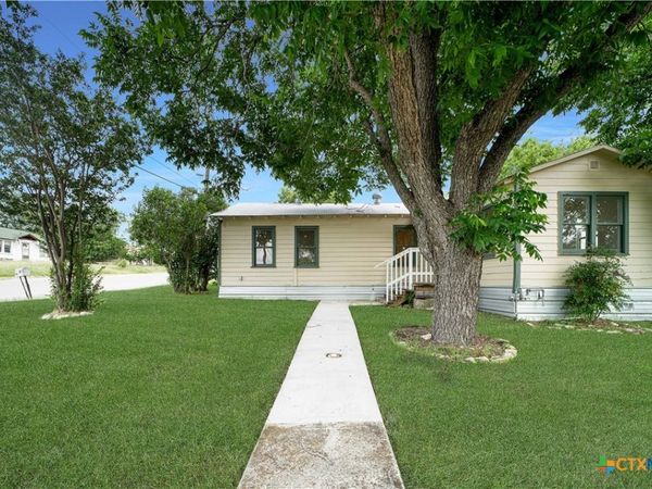 414 Orange Avenue , New Braunfels, TX 78130