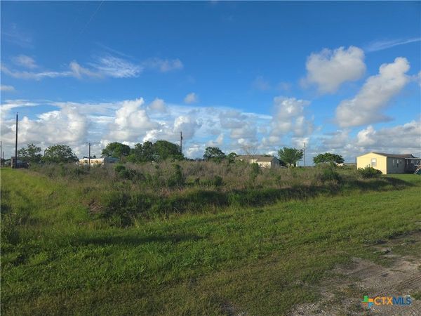 000 Lincoln , Port Lavaca, TX 77979