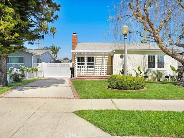 6722-6724 Katherine Avenue, Van Nuys, CA 91405